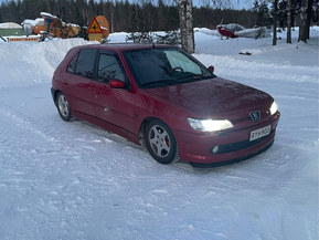 Peugeot 306