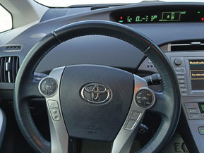 Toyota Prius PHEV