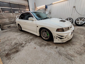 Mitsubishi Lancer