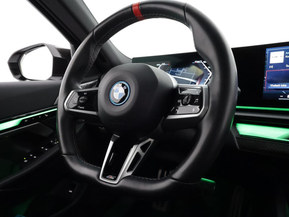 BMW i5 M60