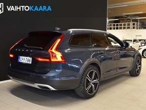 Volvo V90 Cross Country