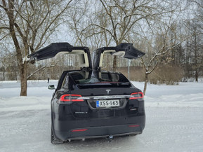 Tesla Model X