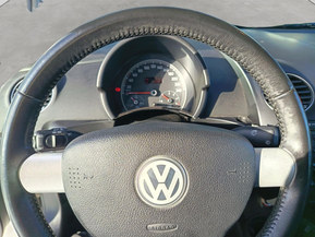 Volkswagen New Beetle