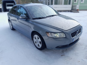 Volvo S40