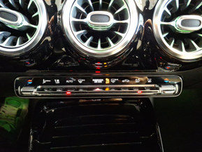 Mercedes-Benz CLA 35 AMG