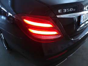 Mercedes-Benz E