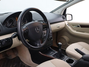 Mercedes-Benz A