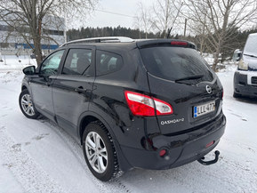 Nissan Qashqai+2