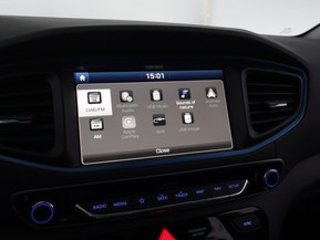 Hyundai Ioniq Plug-In