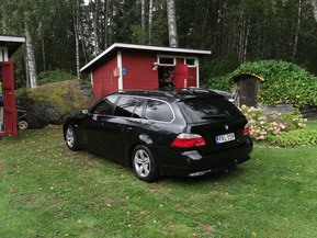 BMW 525