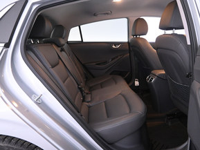 Hyundai Ioniq Plug-In