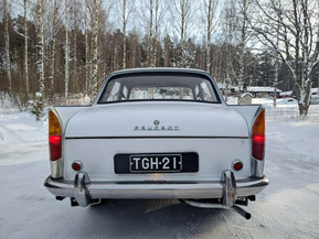 Peugeot 404