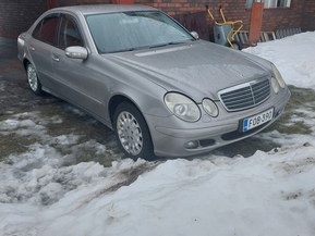 Mercedes-Benz E