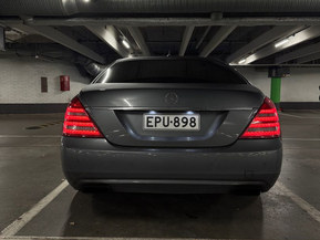 Mercedes-Benz S