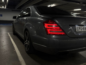 Mercedes-Benz S