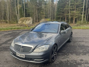 Mercedes-Benz S