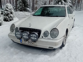 Mercedes-Benz E