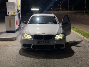 BMW 325