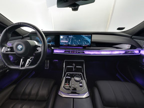 BMW 750