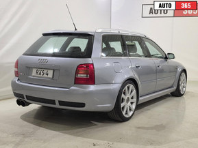 Audi RS4