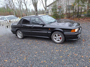 Mitsubishi Galant