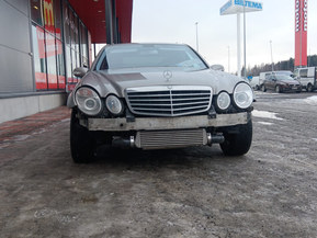 Mercedes-Benz E