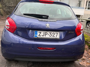 Peugeot 208