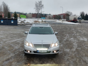 Mercedes-Benz E
