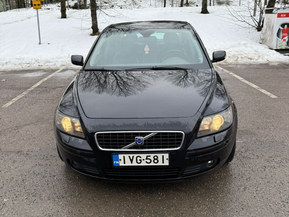 Volvo S40