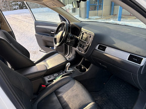 Mitsubishi Outlander PHEV