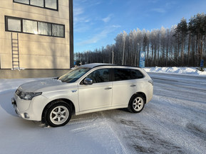 Mitsubishi Outlander PHEV