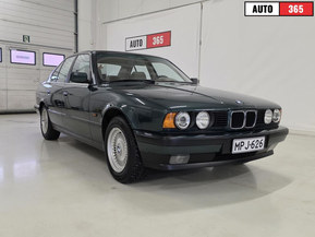 BMW 525