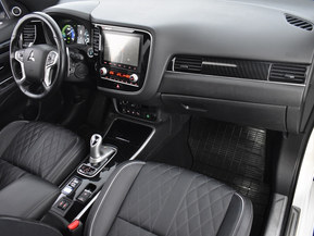 Mitsubishi Outlander PHEV