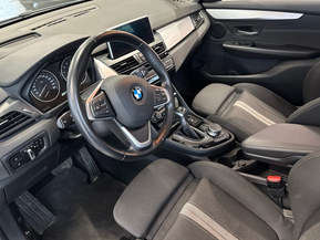 BMW 225