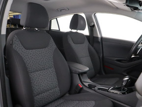 Hyundai Ioniq Plug-In