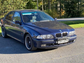 BMW 528