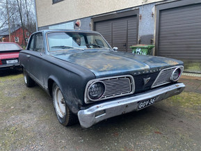 Plymouth Valiant
