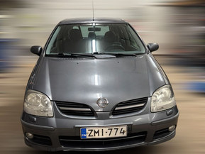 Nissan Almera Tino