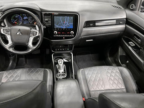 Mitsubishi Outlander PHEV