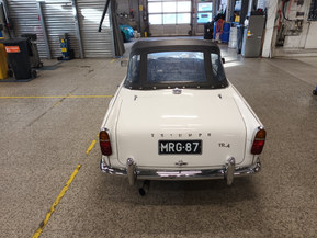 Triumph TR4