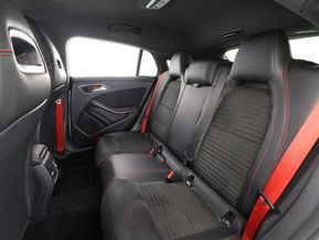 Mercedes-Benz CLA 45 AMG