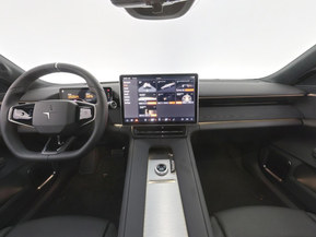 Polestar 4