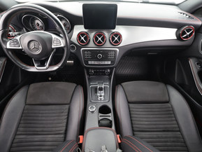 Mercedes-Benz CLA 45 AMG