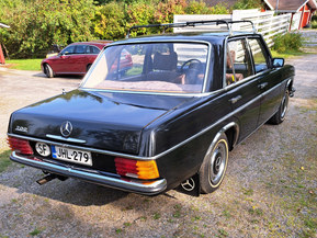 Mercedes-Benz 200
