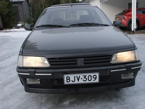 Peugeot 405