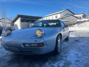 Porsche 928