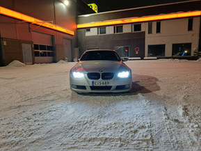 BMW 325