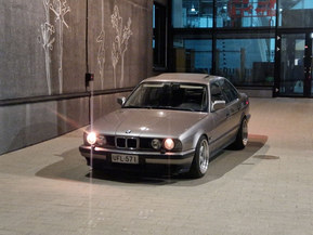 BMW 525