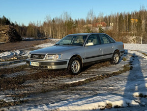 Audi 100