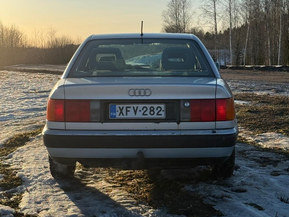 Audi 100